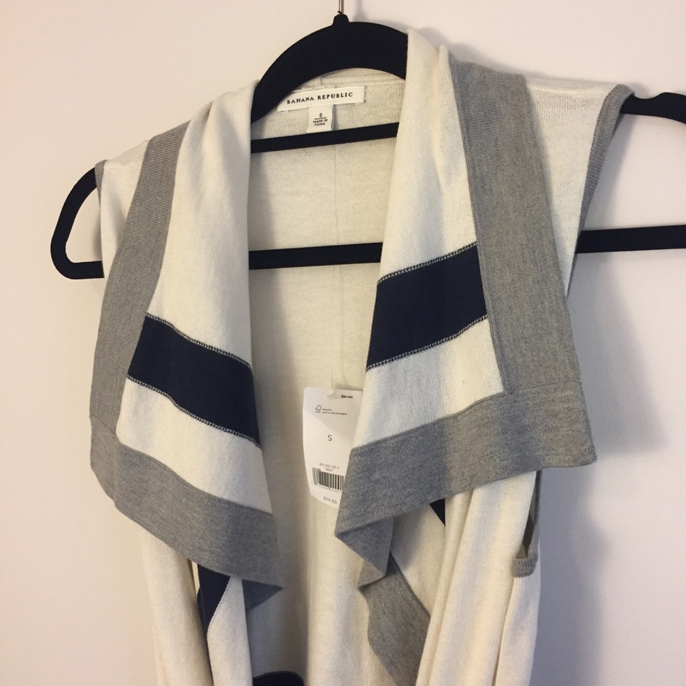 Banana Republic Sleeveless Tie-Front Cardigan